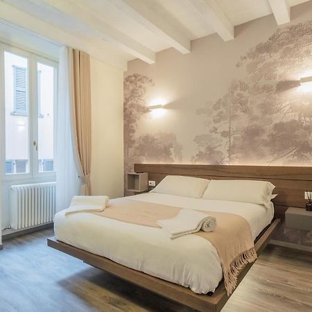 Modern & Stylish Apartment In Como City By Rent All Côme Extérieur photo