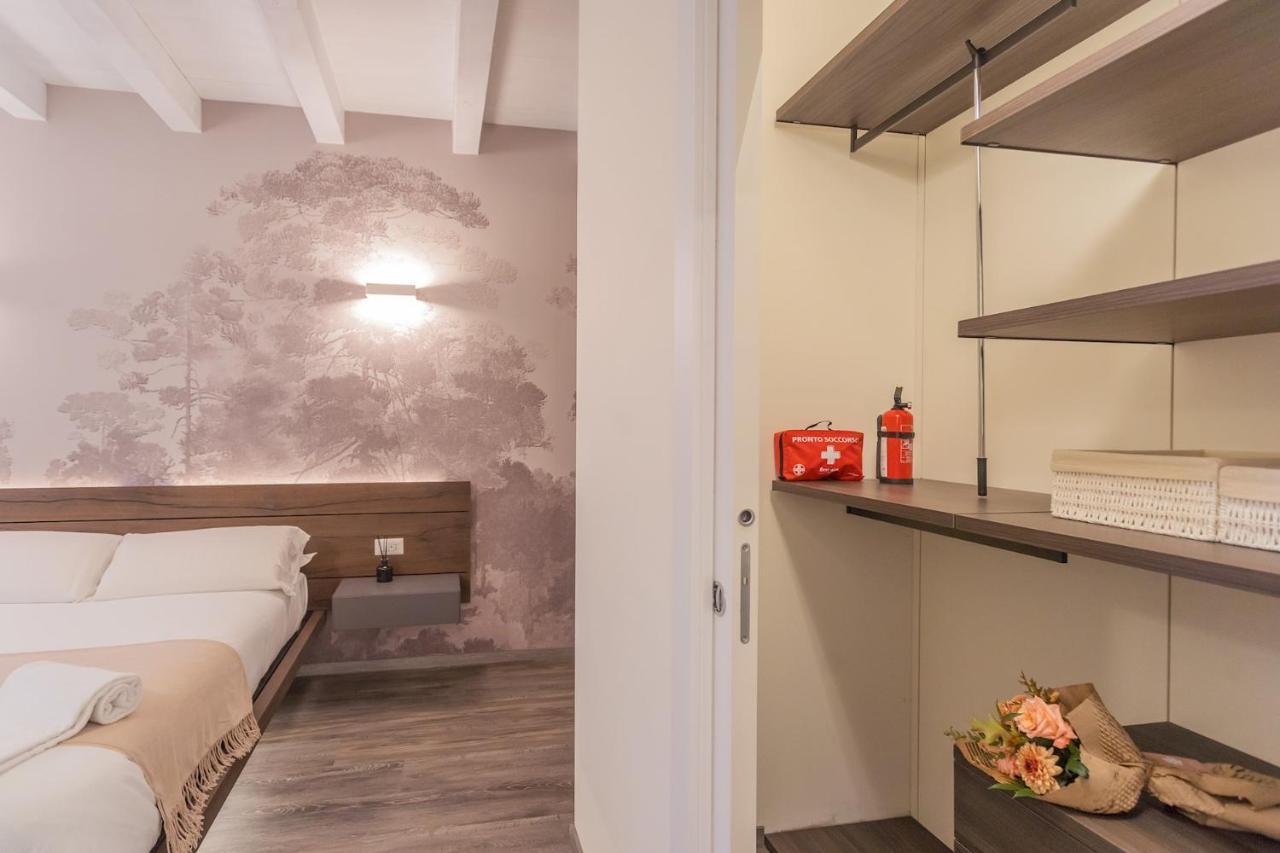 Modern & Stylish Apartment In Como City By Rent All Côme Extérieur photo