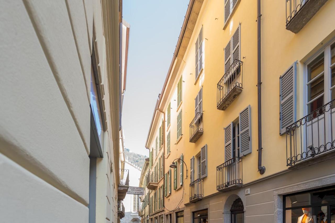 Modern & Stylish Apartment In Como City By Rent All Côme Extérieur photo